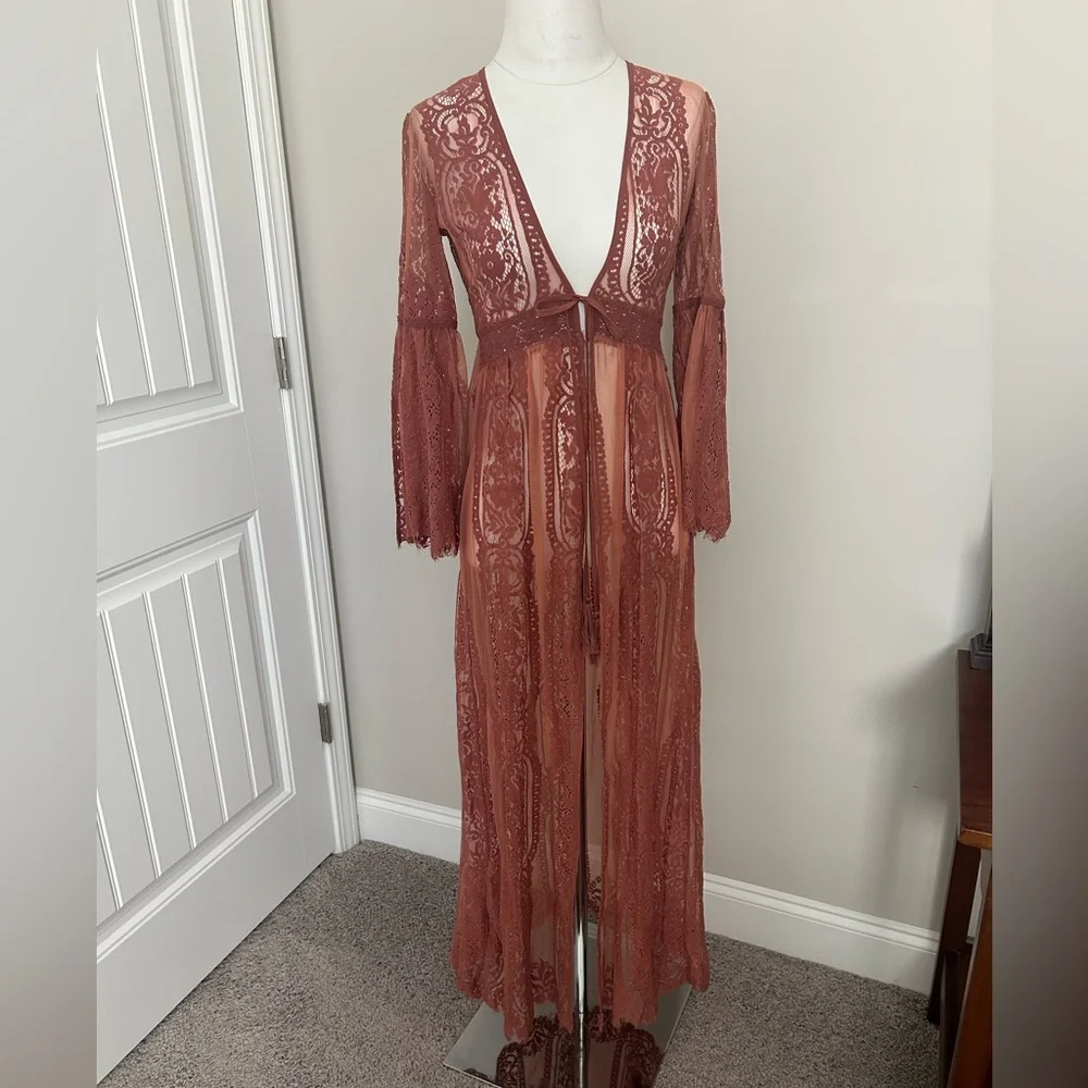 NEW! Aakaa Terracotta Lace Maxi Dress. Stunning lace design. Size Small. - Picture 2 of 11